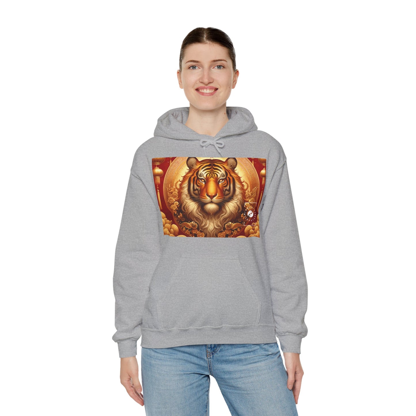 "Majesté dorée : Ascension du Tigre Lunaire" - Sweat à capuche 