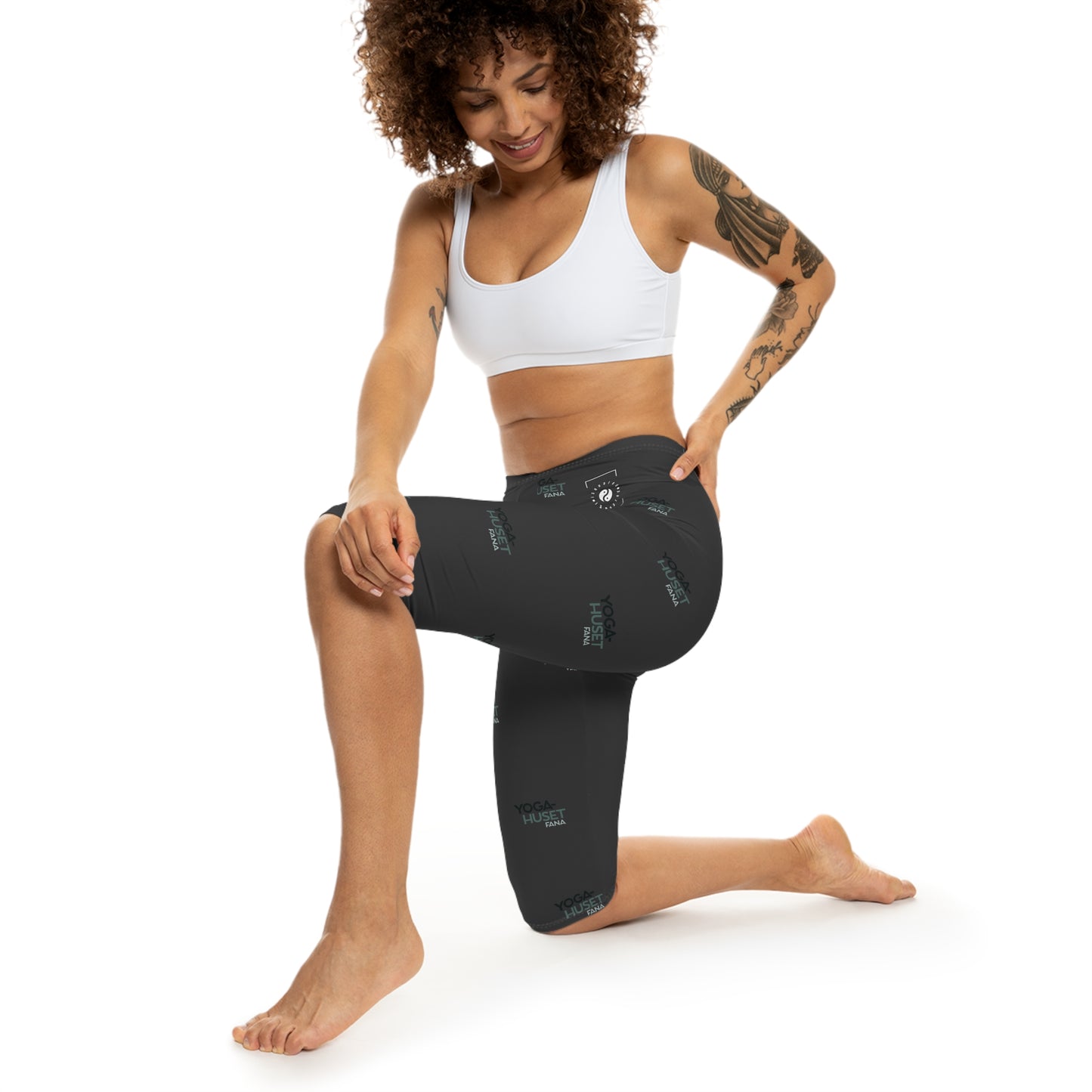 Yoga Huset Fana Collab 01 - Capri Shorts